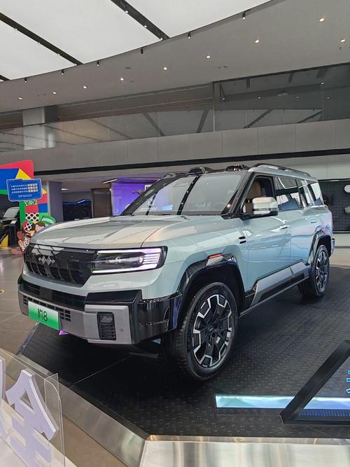 重庆云阳县贝庆特企业管理咨询比亚迪方程豹硬派越野的爆款，英菲尼迪35周年与你共成长